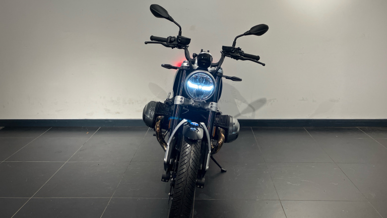 BMW R12 (24MY)